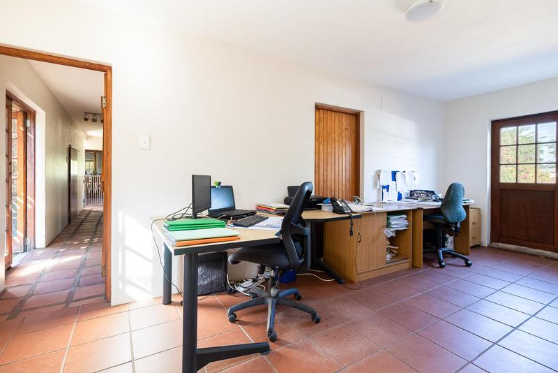 4 Bedroom Property for Sale in Joostenbergvlakte Western Cape